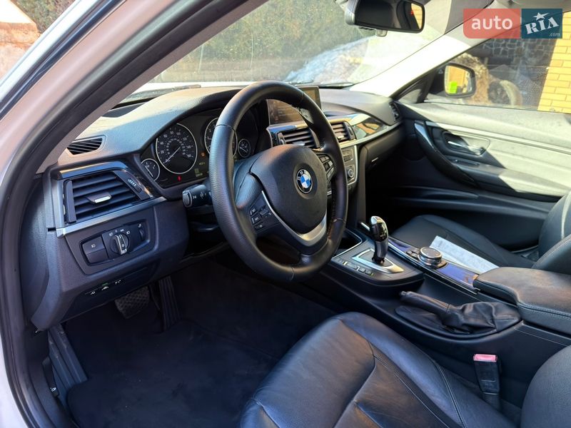 Седан BMW 3 Series 2015 в Луцке