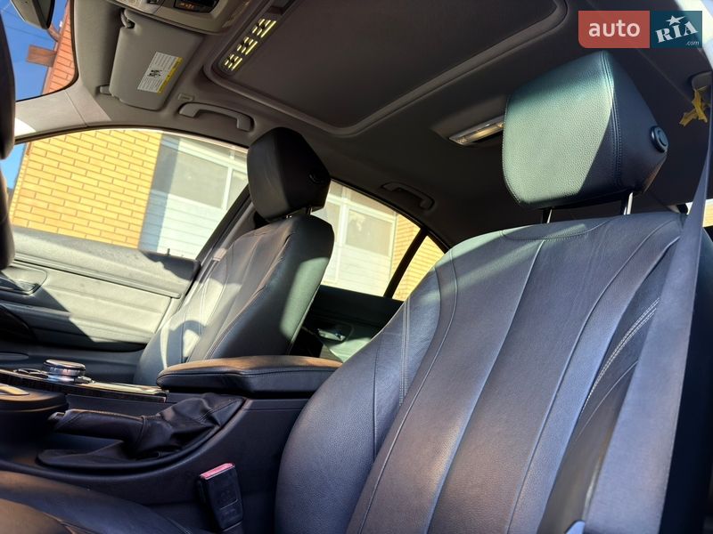 Седан BMW 3 Series 2015 в Луцке