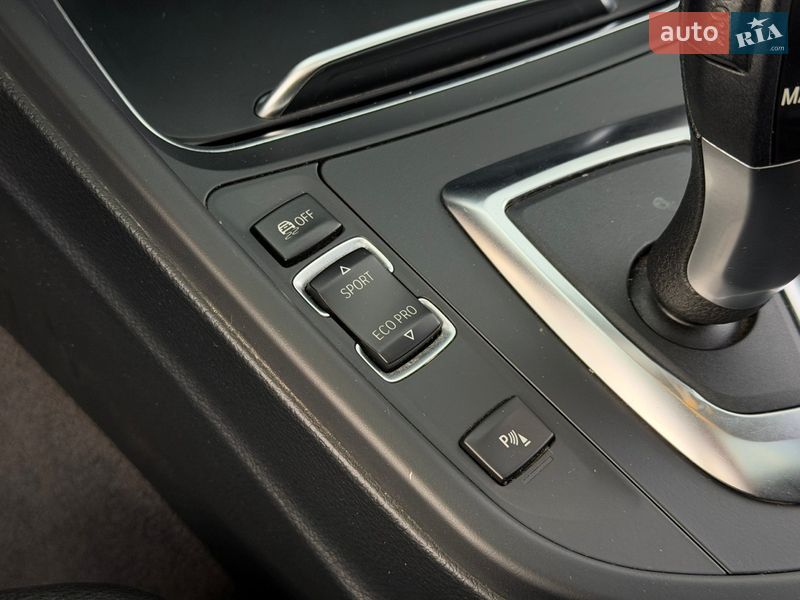 Седан BMW 3 Series 2016 в Одессе