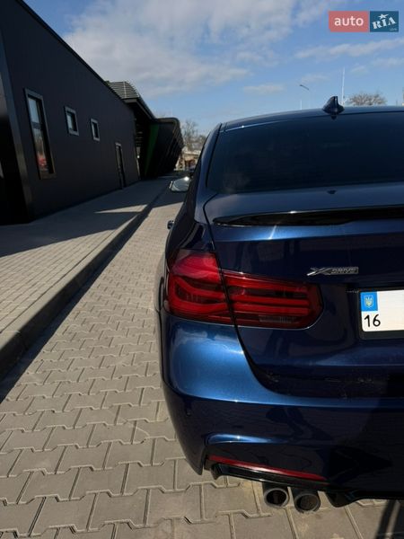 Седан BMW 3 Series 2017 в Одессе
