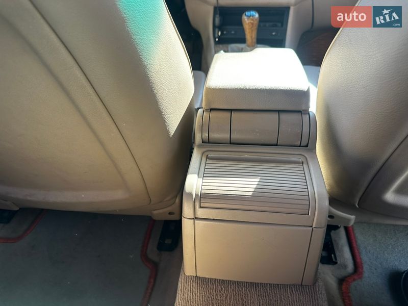 Седан BMW 3 Series 2001 в Киеве