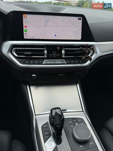 Седан BMW 3 Series 2019 в Киеве