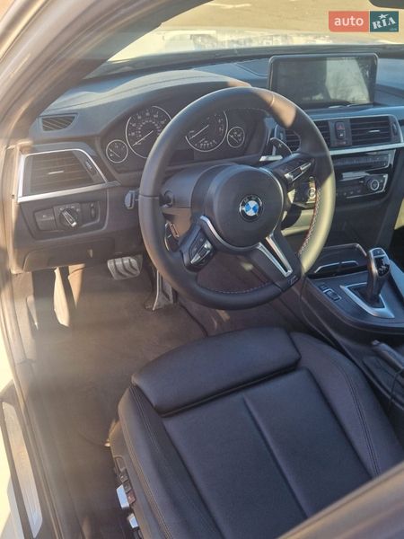 Седан BMW 3 Series 2017 в Одессе