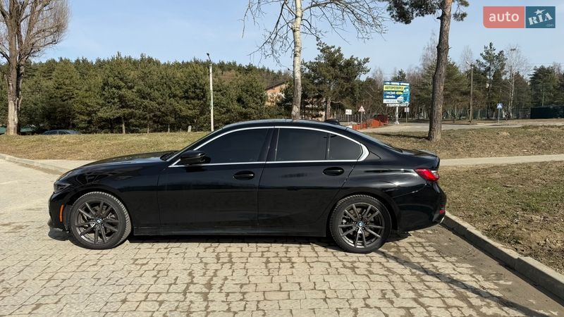 Седан BMW 3 Series 2019 в Львове