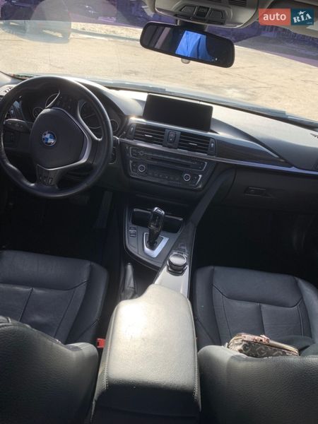 Седан BMW 3 Series 2013 в Нетешине