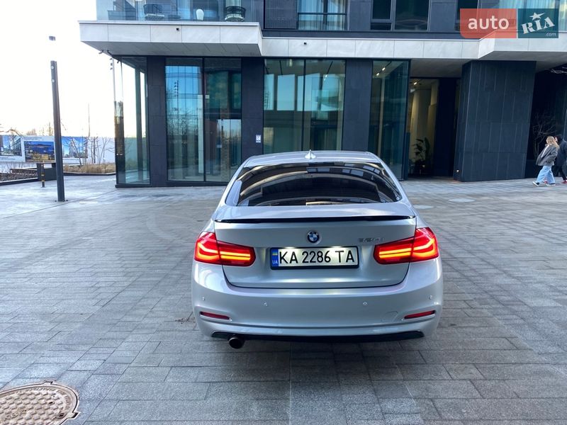 Седан BMW 3 Series 2016 в Киеве