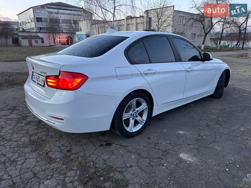 Седан BMW 3 Series 2015 в Новоднестровске