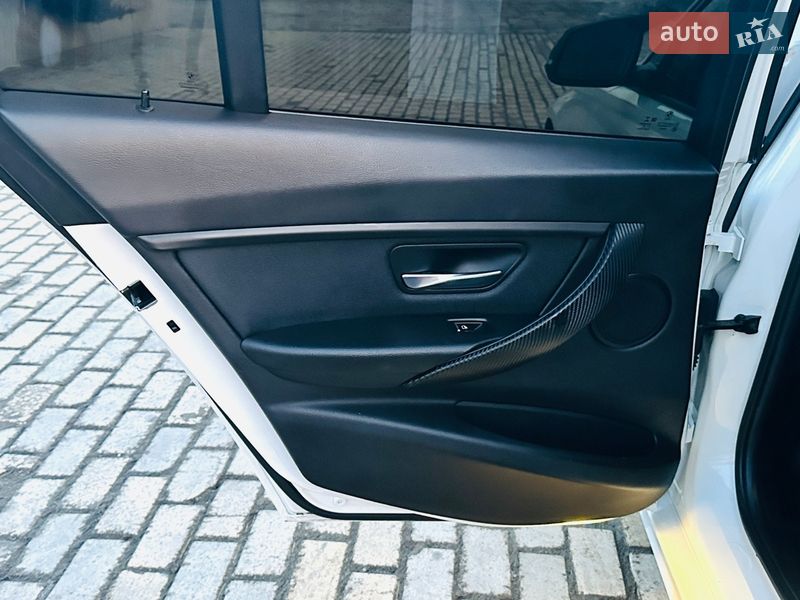 Седан BMW 3 Series 2018 в Белой Церкви
