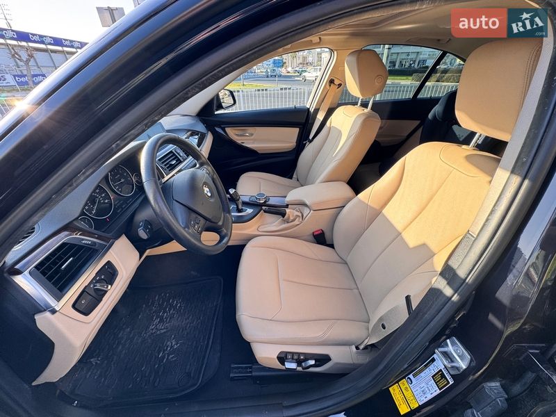 Седан BMW 3 Series 2017 в Одессе