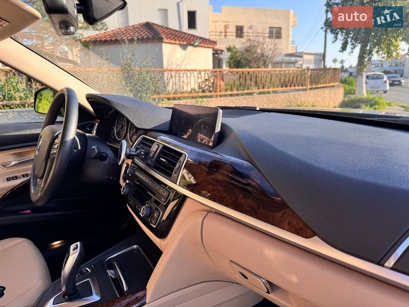 Седан BMW 3 Series 2017 в Одессе