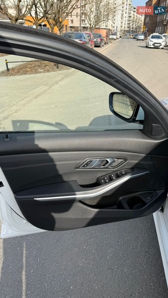 Седан BMW 3 Series 2019 в Запорожье