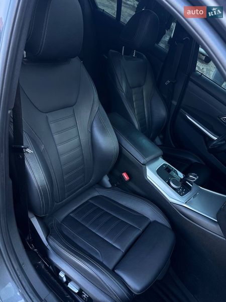 Седан BMW 3 Series 2020 в Тернополе