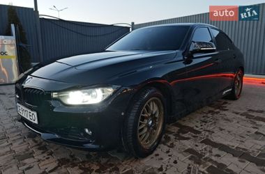 Седан BMW 3 Series 2014 в Черновцах