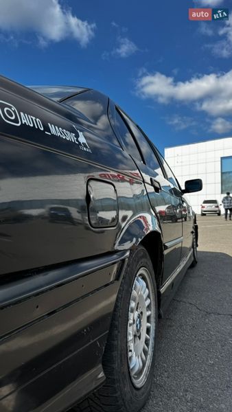 Седан BMW 3 Series 1991 в Измаиле