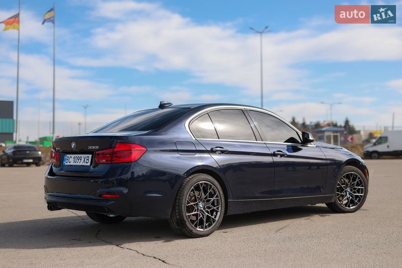 Седан BMW 3 Series 2016 в Львове