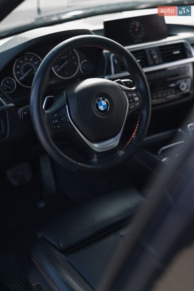 Седан BMW 3 Series 2016 в Львове