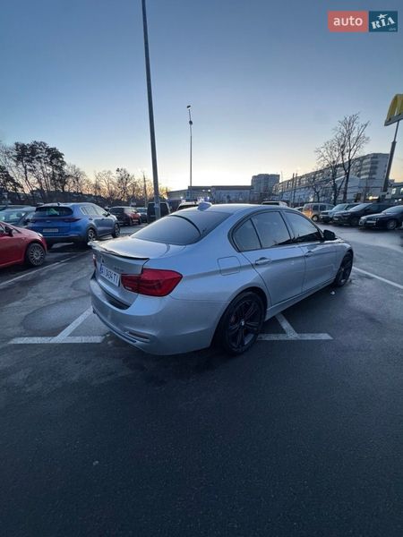 Седан BMW 3 Series 2016 в Киеве