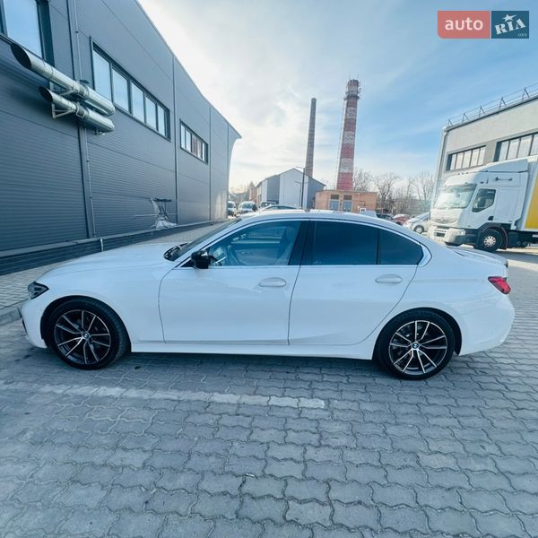 Седан BMW 3 Series 2020 в Бориславе