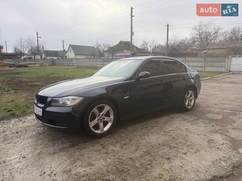 Седан BMW 3 Series 2005 в Пирятині