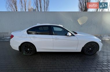 Седан BMW 3 Series 2015 в Києві
