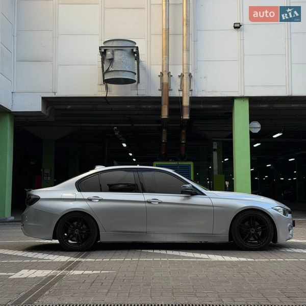 Седан BMW 3 Series 2014 в Киеве