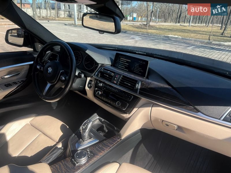 Седан BMW 3 Series 2015 в Кропивницком