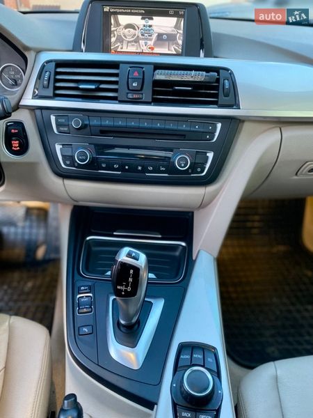 Седан BMW 3 Series 2012 в Мукачево