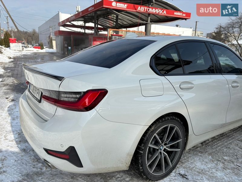 Седан BMW 3 Series 2020 в Львове