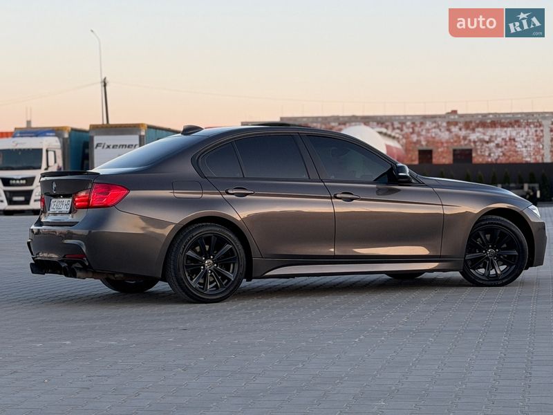 Седан BMW 3 Series 2013 в Черновцах