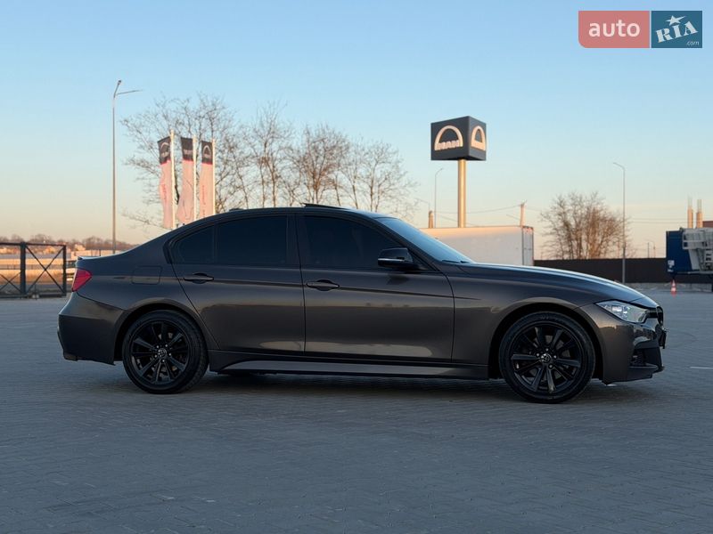 Седан BMW 3 Series 2013 в Черновцах