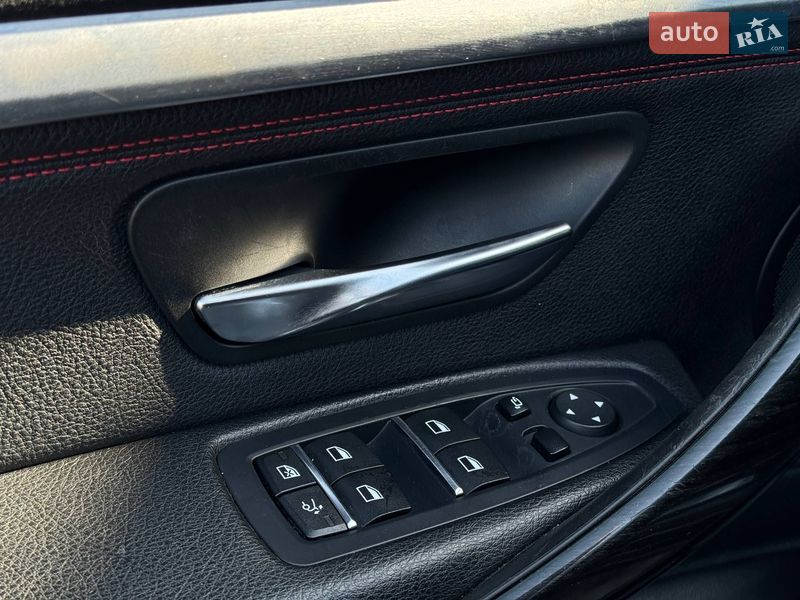 Седан BMW 3 Series 2017 в Ровно