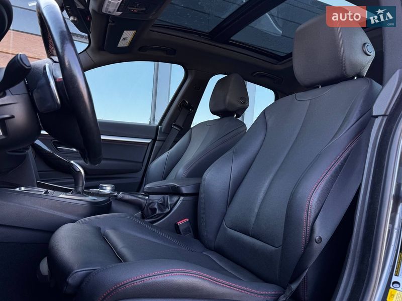 Седан BMW 3 Series 2017 в Ровно