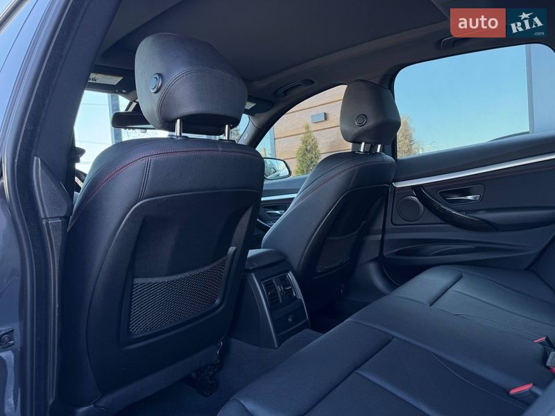 Седан BMW 3 Series 2017 в Ровно