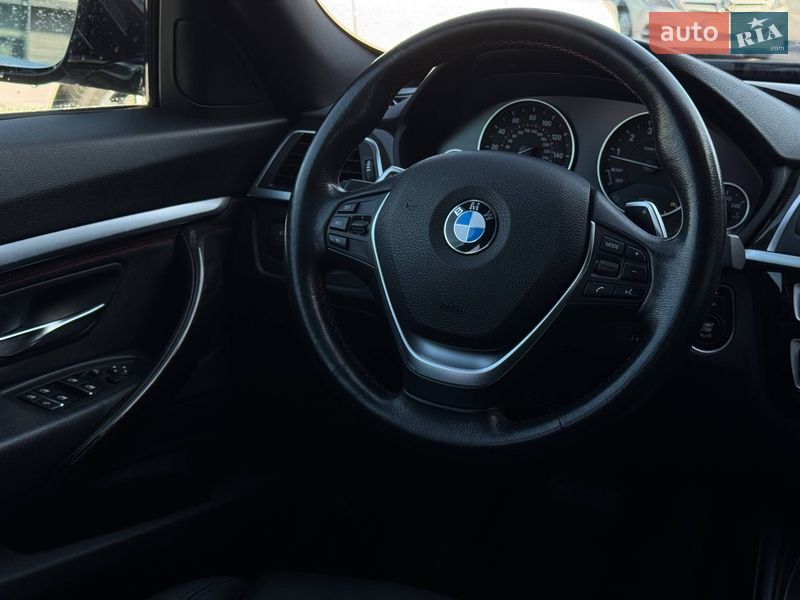Седан BMW 3 Series 2017 в Ровно