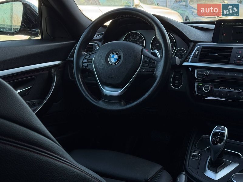 Седан BMW 3 Series 2017 в Ровно
