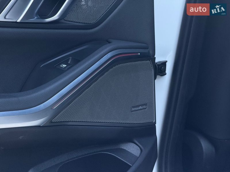 Седан BMW 3 Series 2019 в Виннице