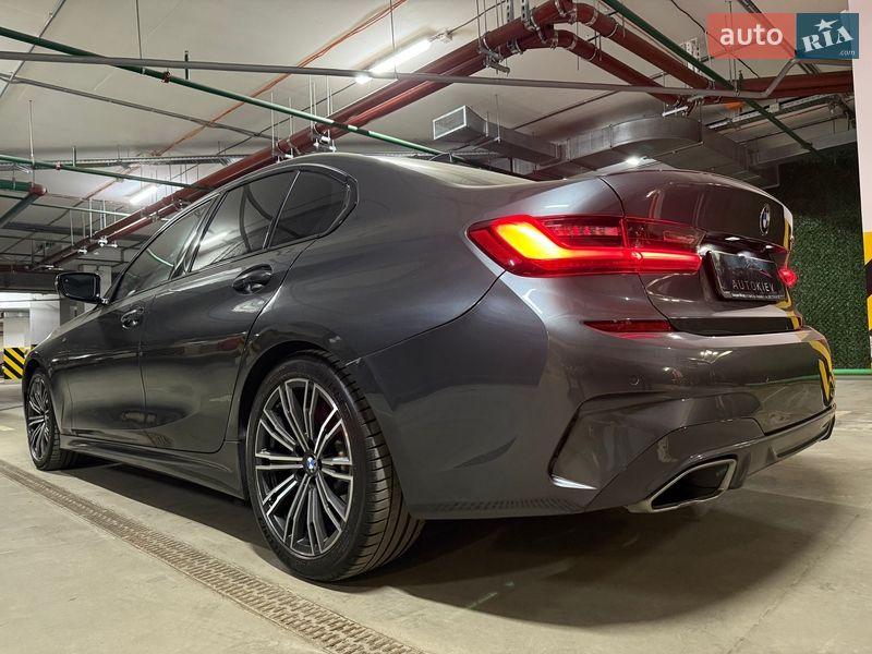 Седан BMW 3 Series 2019 в Киеве