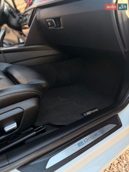 Седан BMW 3 Series 2017 в Ірпені