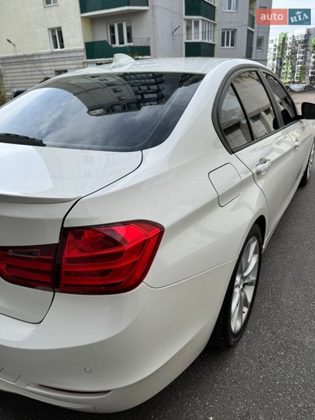 Седан BMW 3 Series 2013 в Ровно