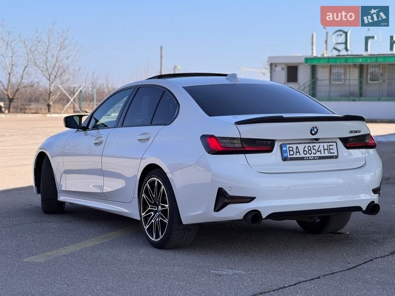 Седан BMW 3 Series 2020 в Кропивницькому