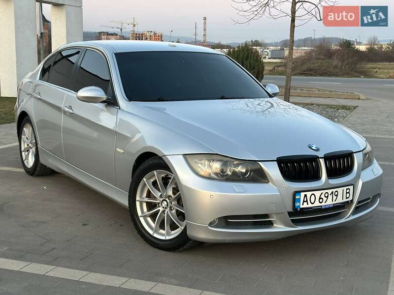 Седан BMW 3 Series 2006 в Мукачево