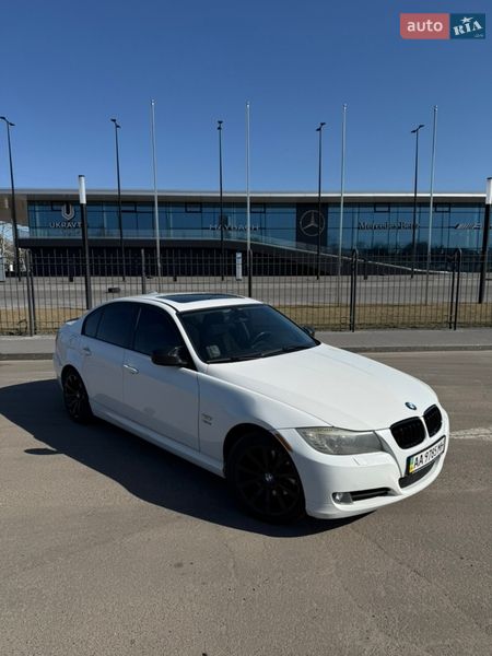 BMW 3 Series 2011