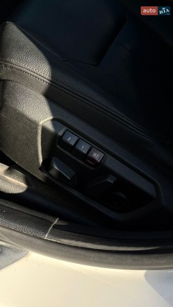 Седан BMW 3 Series 2015 в Києві