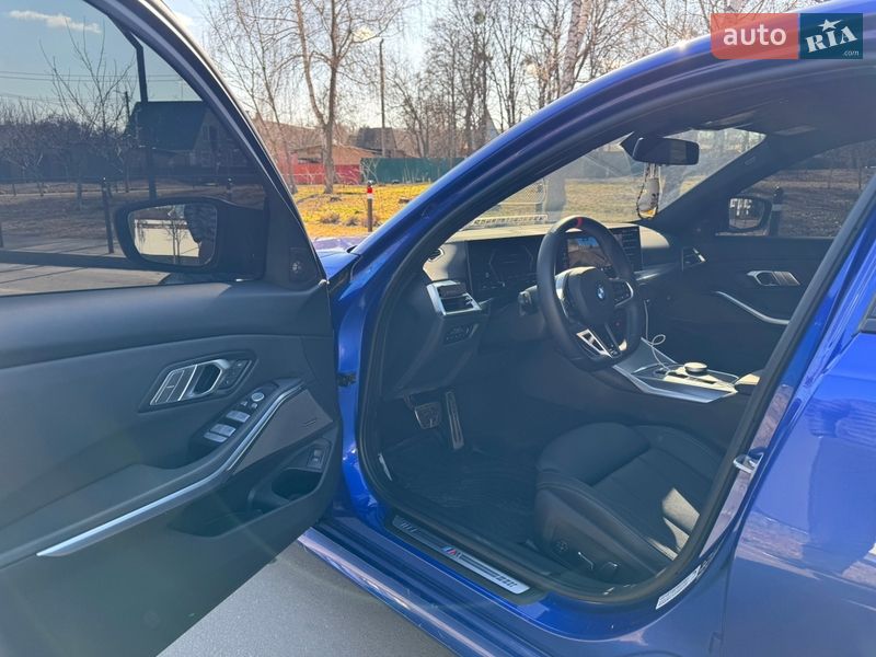 Седан BMW 3 Series 2025 в Киеве