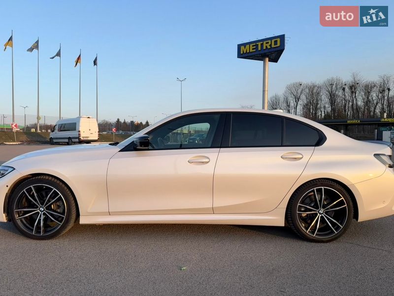 Седан BMW 3 Series 2020 в Львове