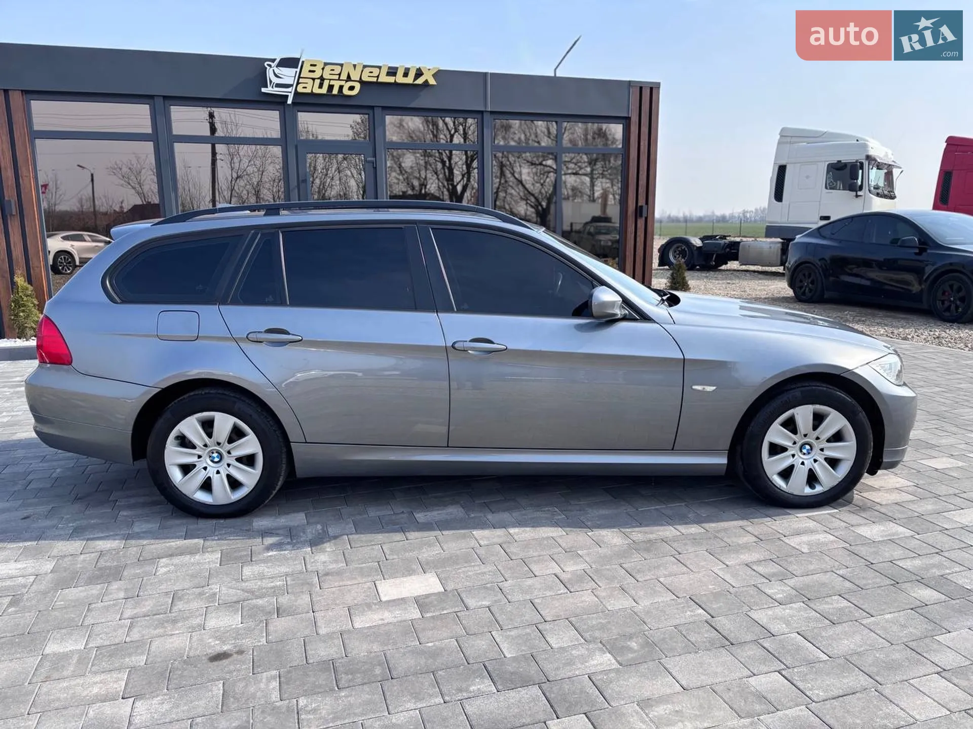 2010 BMW 3er - мініатюра 9