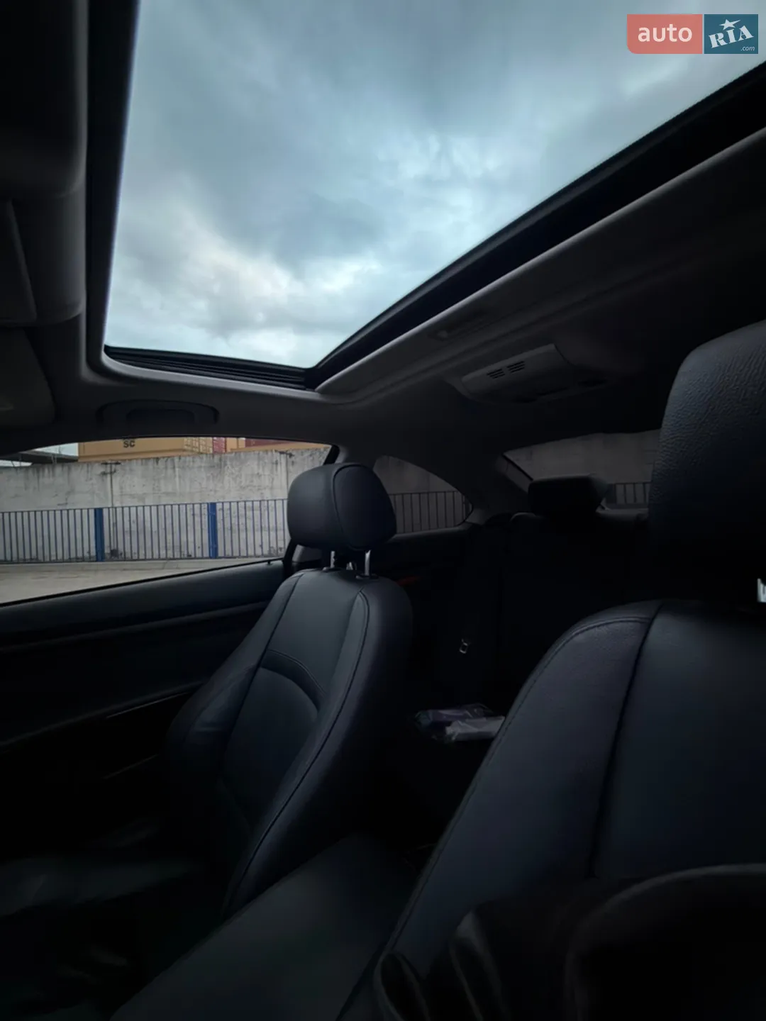 2010 BMW 3er - мініатюра 9