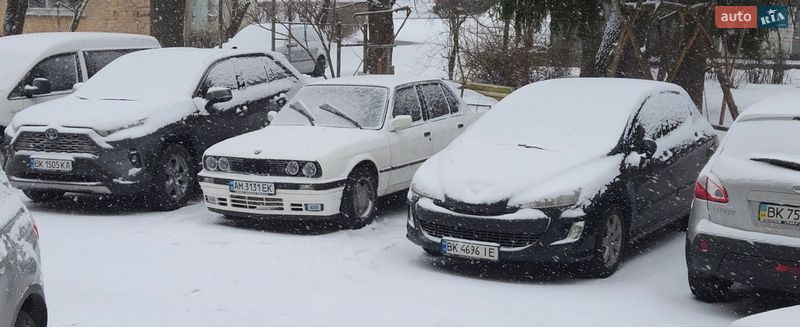 Седан BMW 3 Series 1986 в Рівному