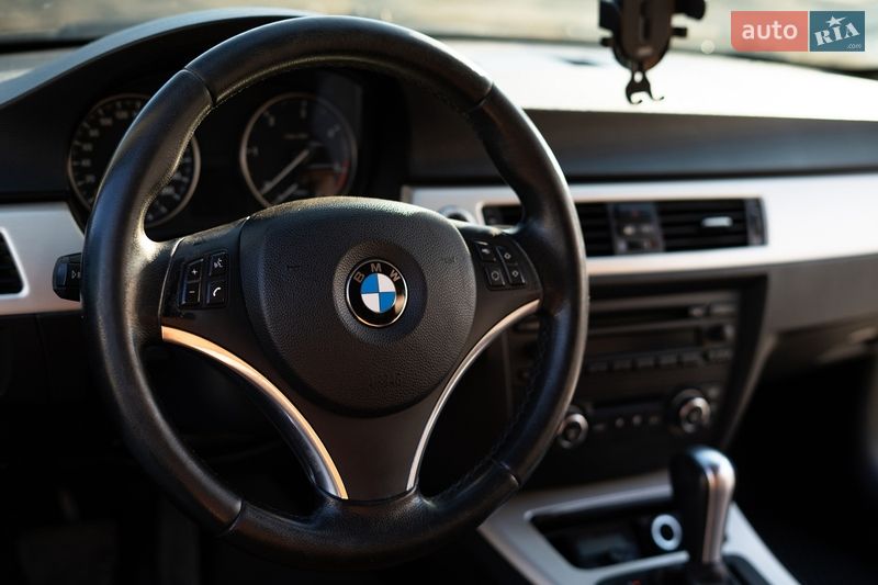 Купе BMW 3 Series 2008 в Хмельницком