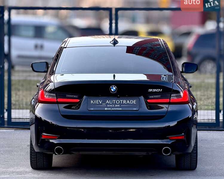 Седан BMW 3 Series 2019 в Киеве
